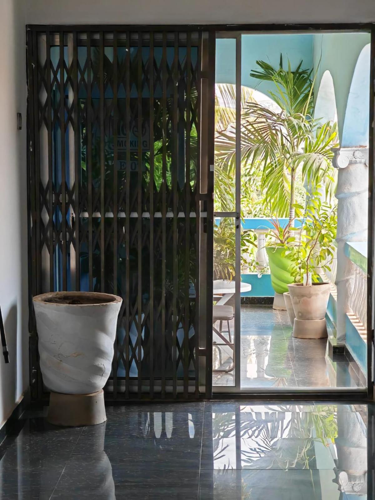 Elizz Guest House Janman Εξωτερικό φωτογραφία