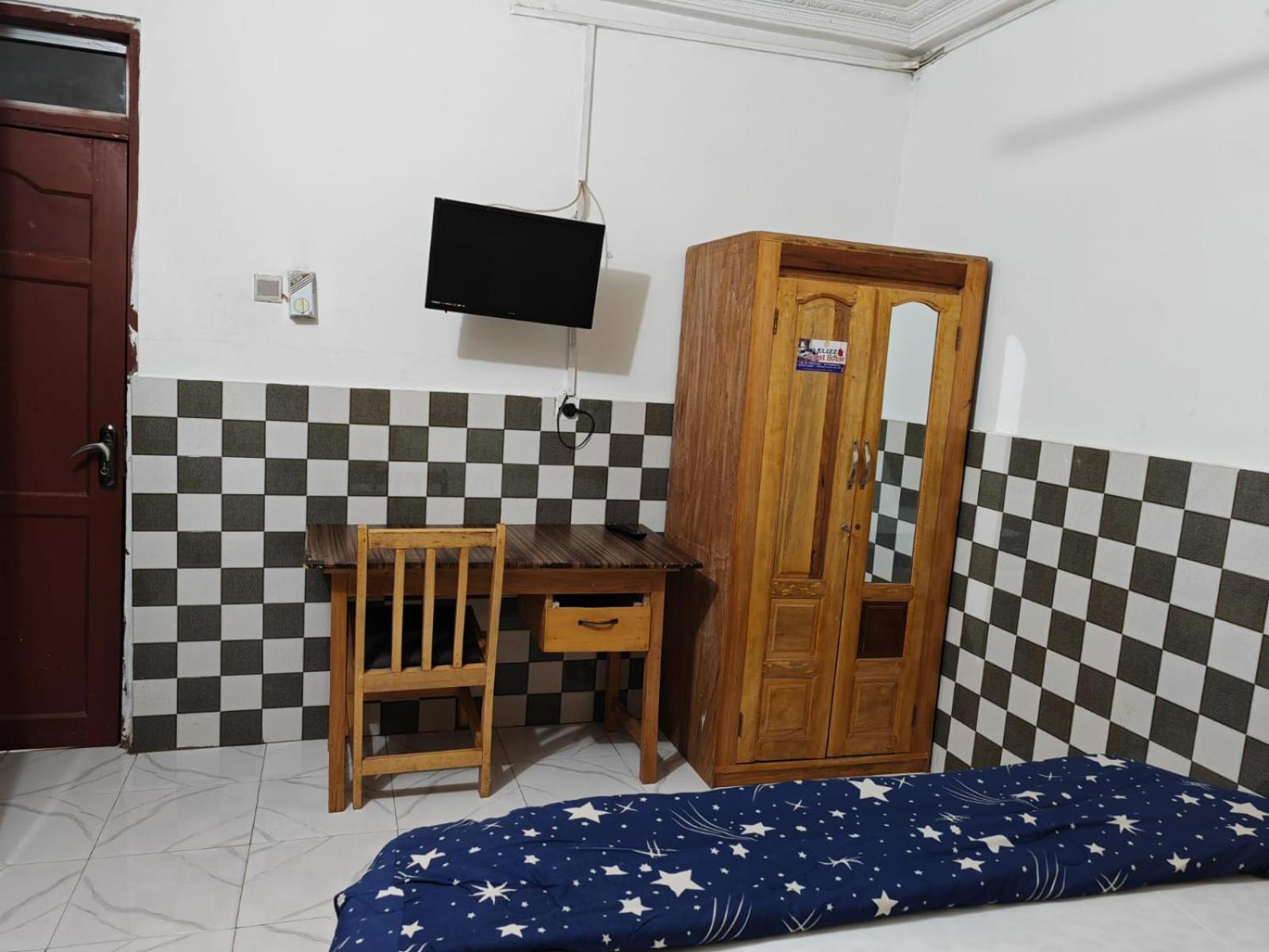 Elizz Guest House Janman Εξωτερικό φωτογραφία