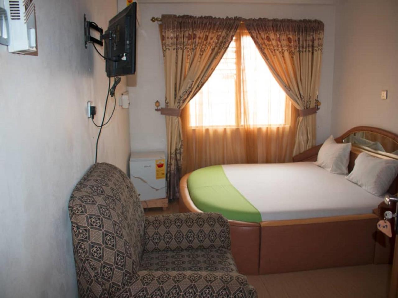 Elizz Guest House Janman Εξωτερικό φωτογραφία