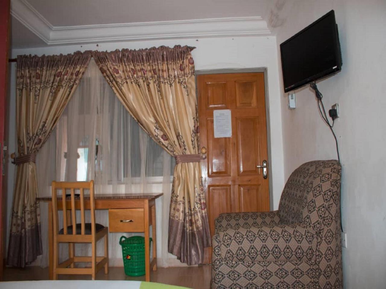 Elizz Guest House Janman Εξωτερικό φωτογραφία