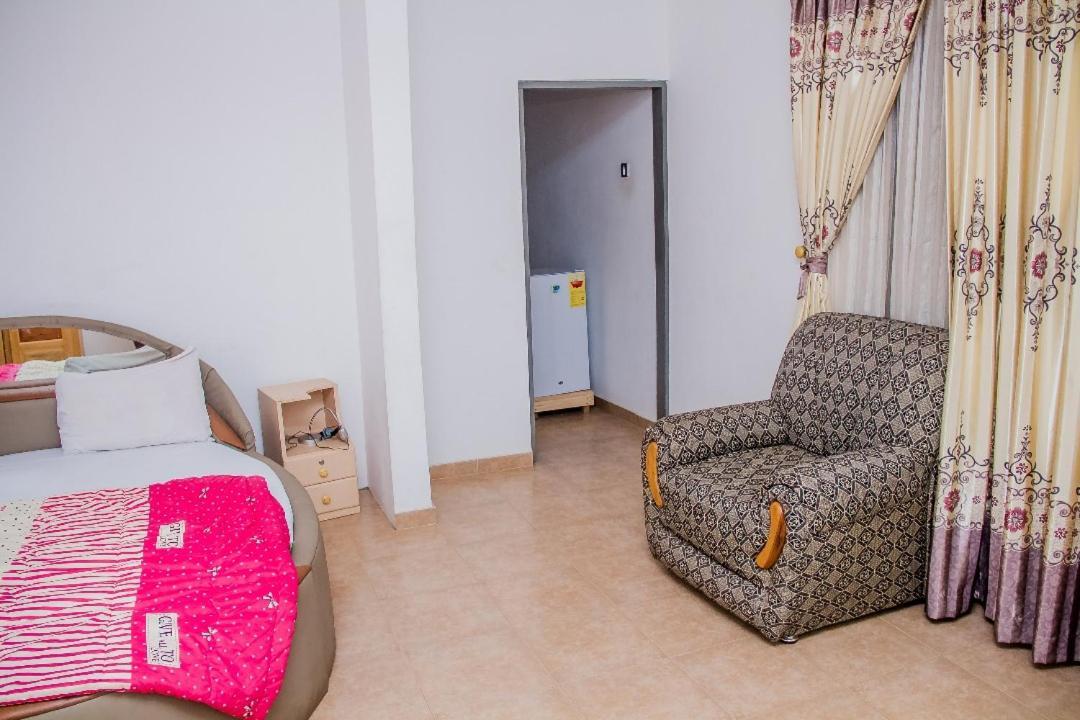 Elizz Guest House Janman Εξωτερικό φωτογραφία